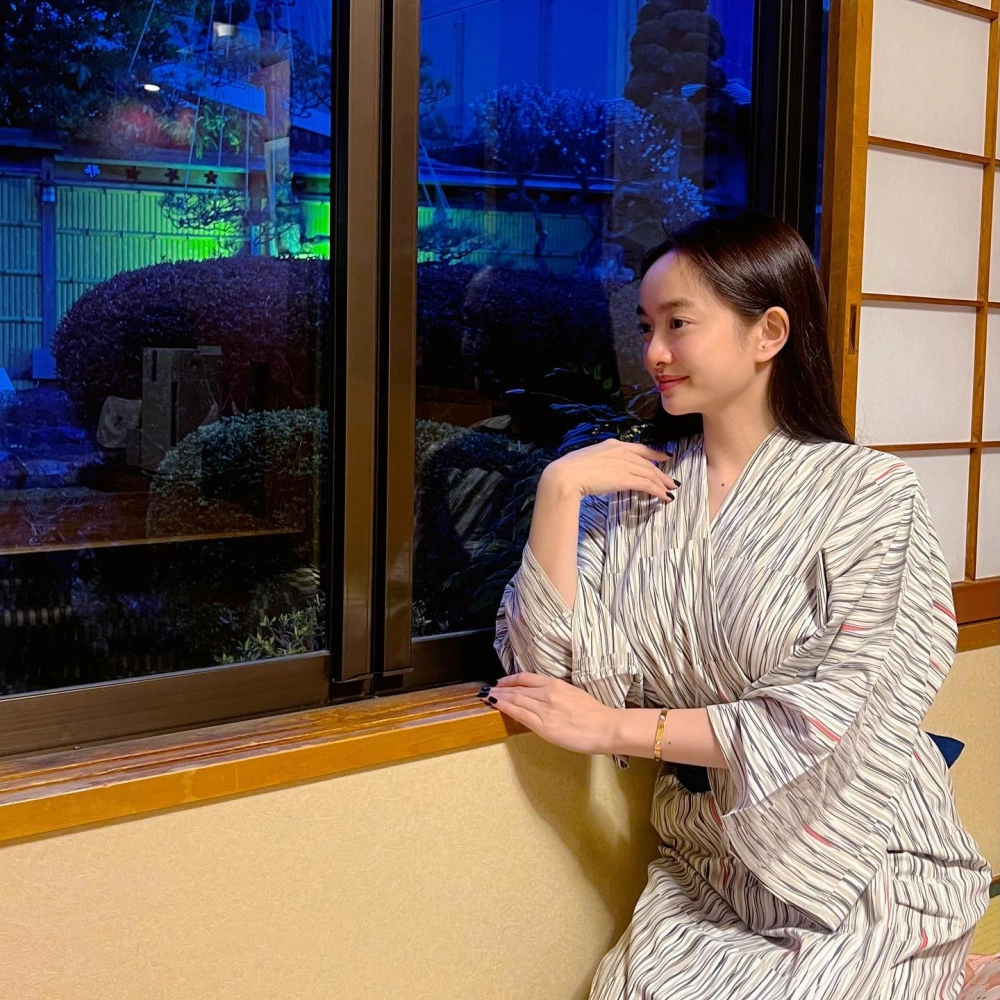 Thần thái tự tin khi Kaity Nguyễn nói tiếng Anh