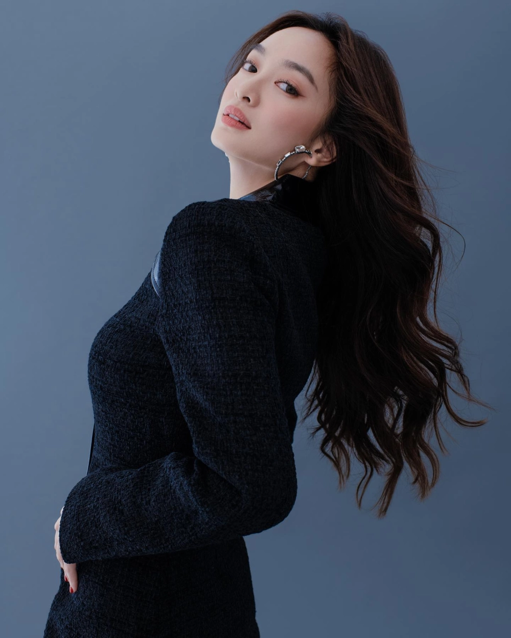 Ảnh selfie thần thái đăng trên Kaity Nguyễn ig