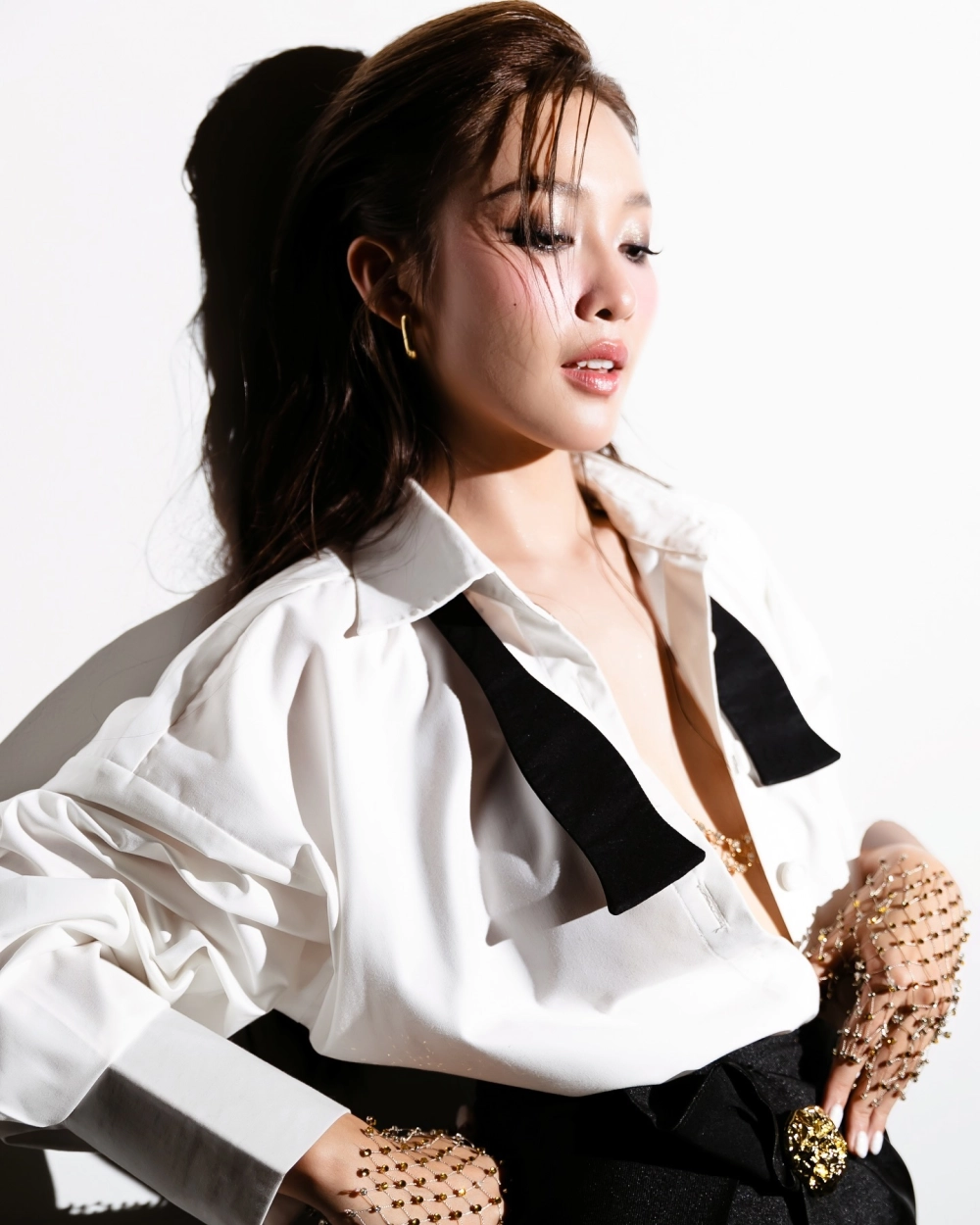 Nét cổ điển dịu dàng qua ảnh gái đẹp tóc dài