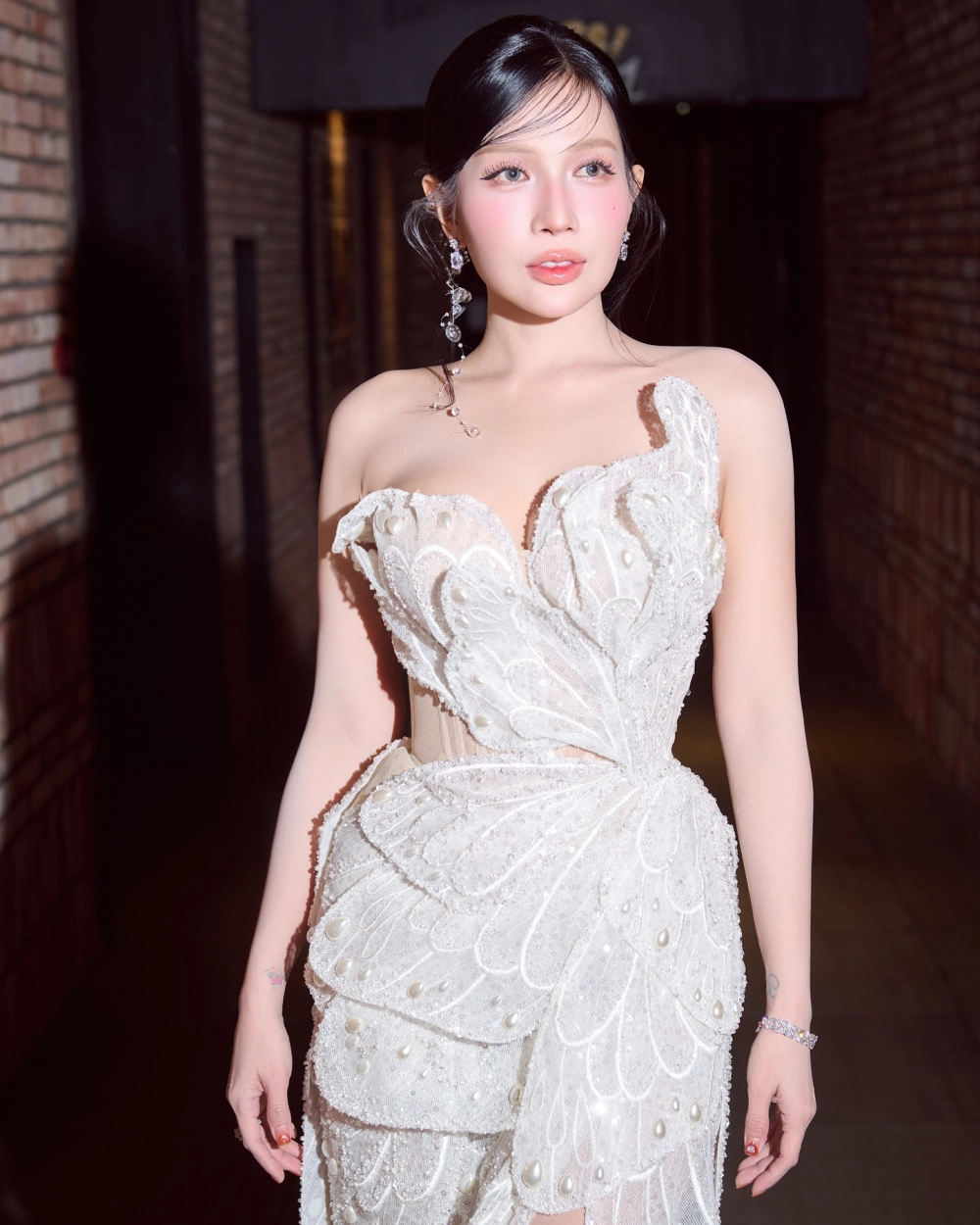 Những khoảnh khắc nổi bật giải đáp câu hỏi Khả Như là ai