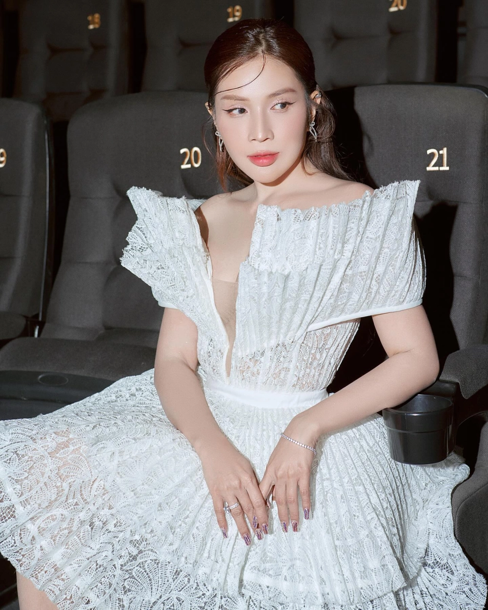 Biểu cảm đáng yêu khiến fan bật cười trong mình ơi Khả Như