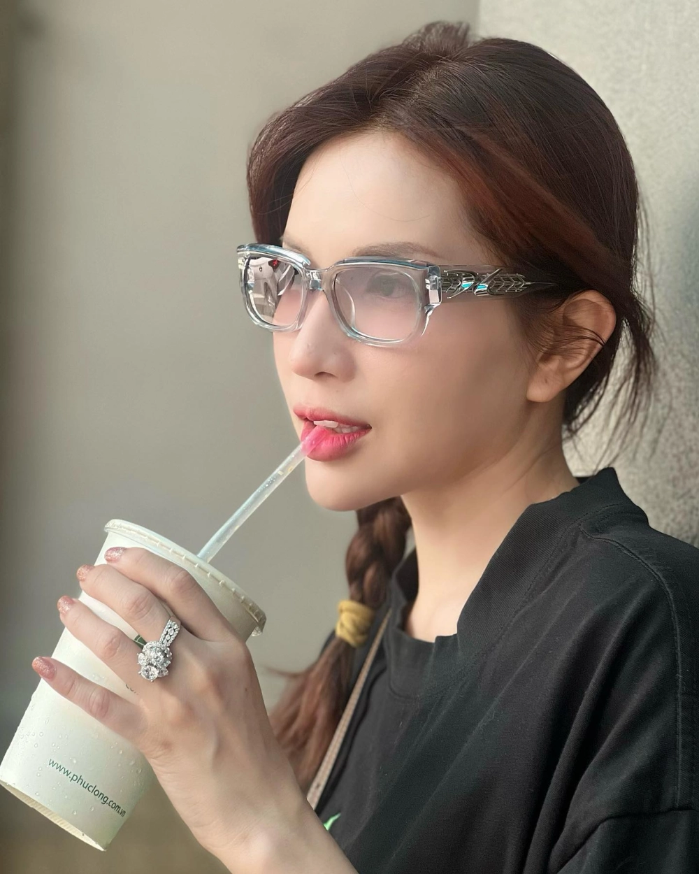 Vẻ đẹp giản dị trong loạt ảnh mừng Khả Như ngày sinh