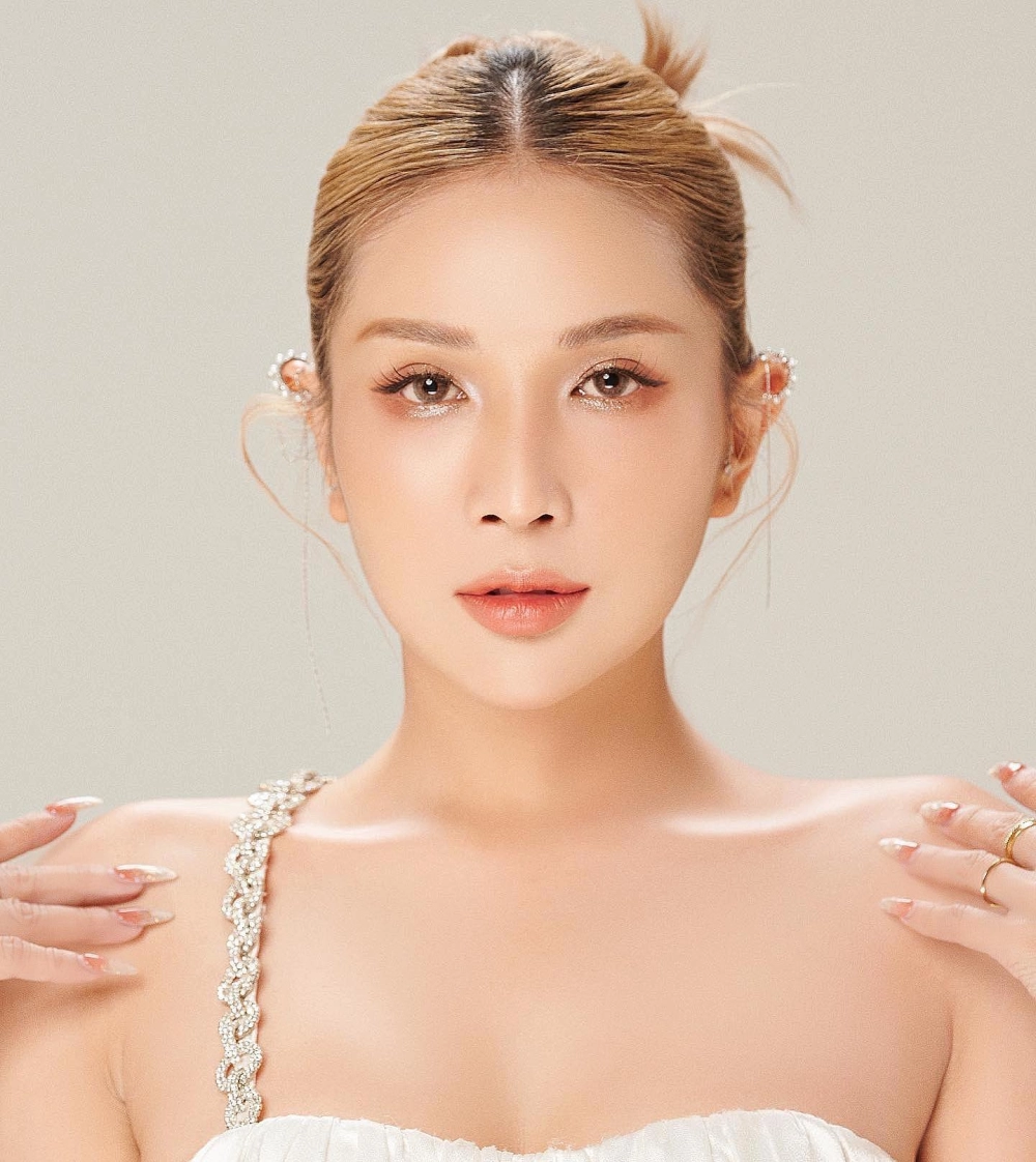 Nhan sắc thách thức thời gian của Khả Như bao nhiêu tuổi