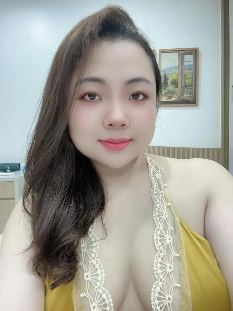 Sắc nét từng milimet với hình nền cô gái mập dễ thương HD cho điện thoại