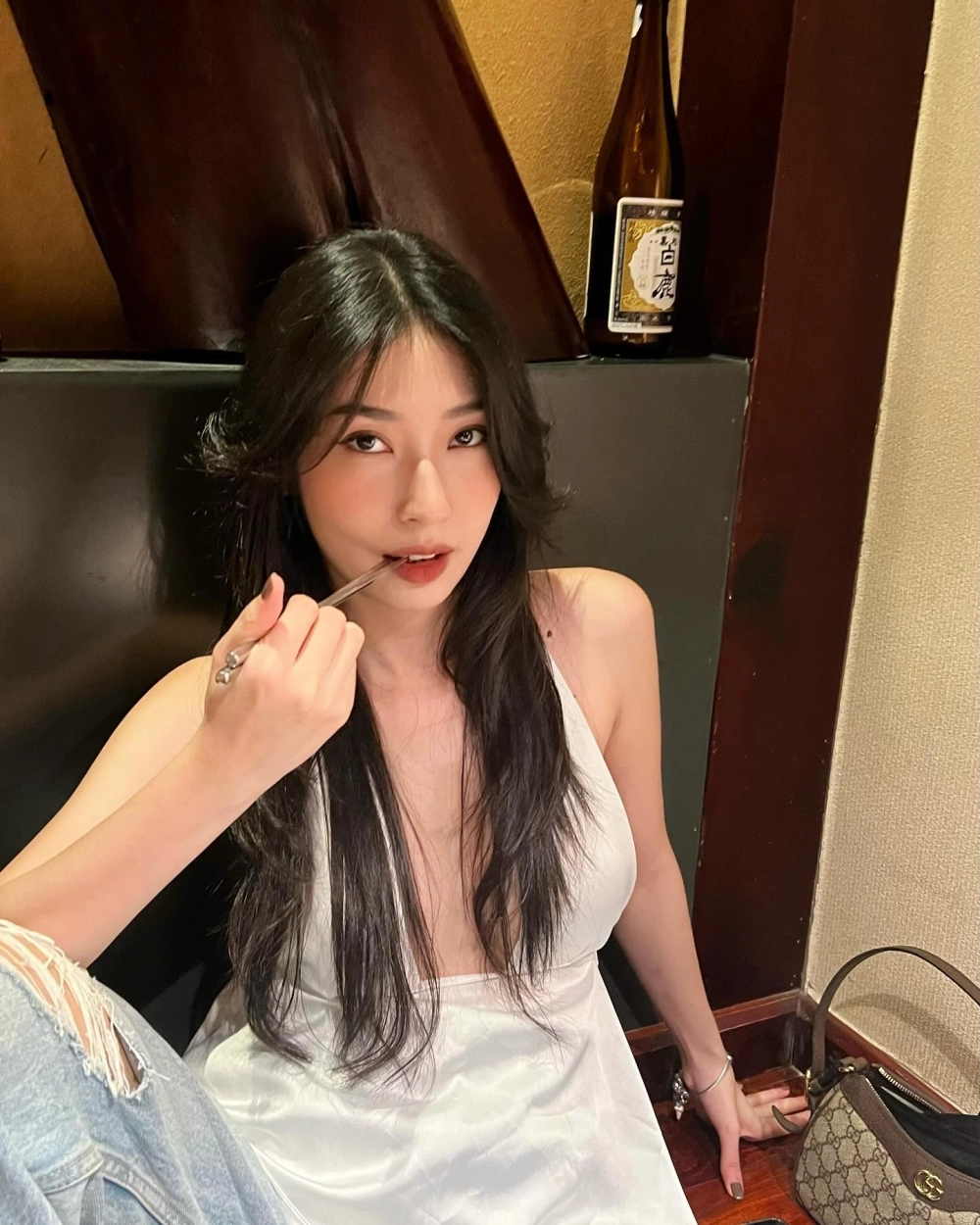 Không khí lạnh lùng trong ca khúc tuyết Khổng Tú Quỳnh