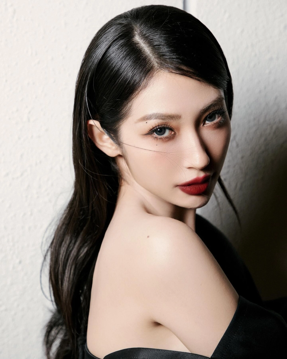 Hình nền gái 2k5 dễ thương HD sắc nét và nổi bật