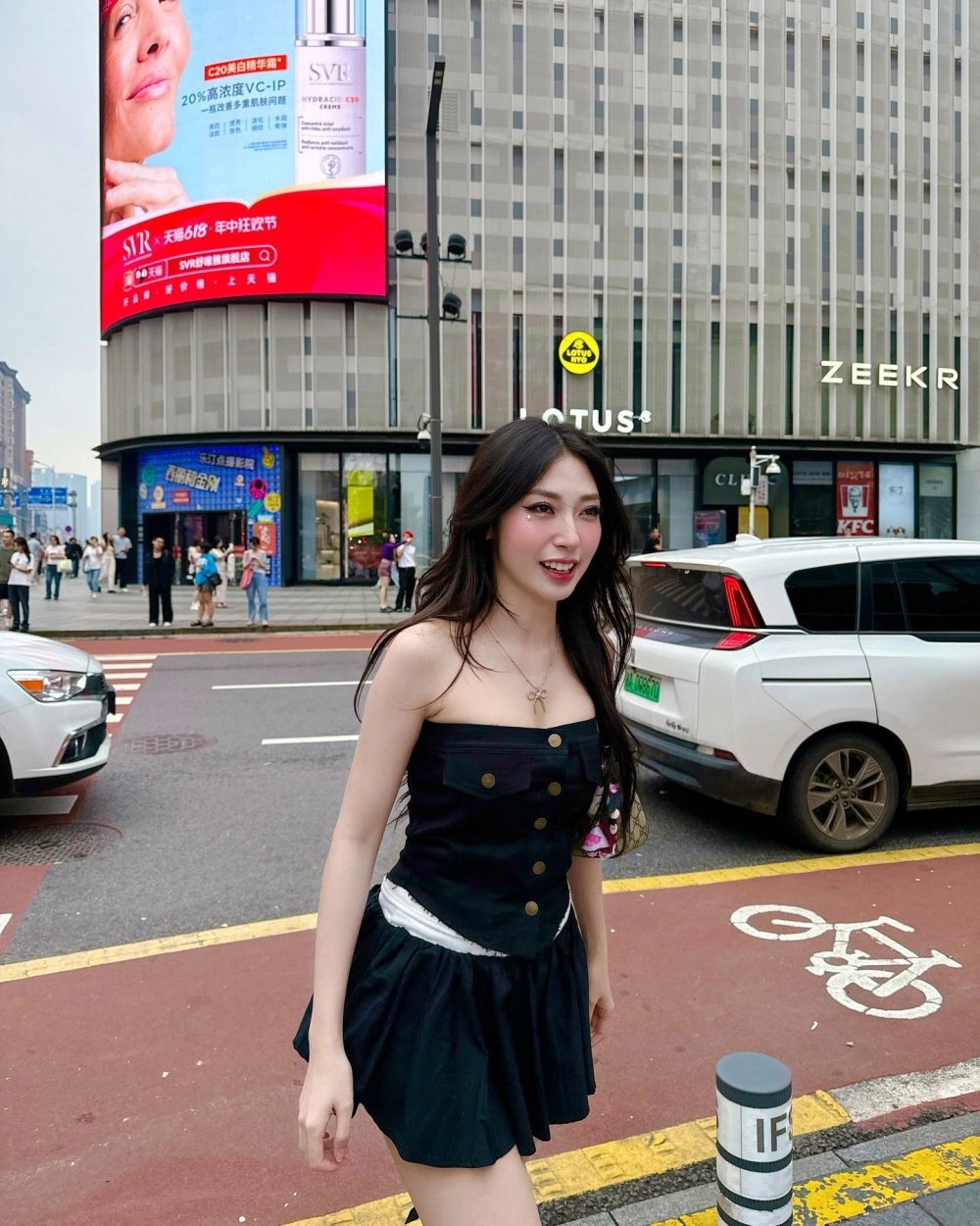 Góc đời thường thân thiện từ Khổng Tú Quỳnh livestream