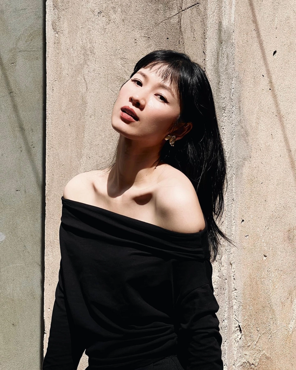 Góc máy đặc tả phần diễn xuất Kiều Oanh hát vọng cổ hơi dài