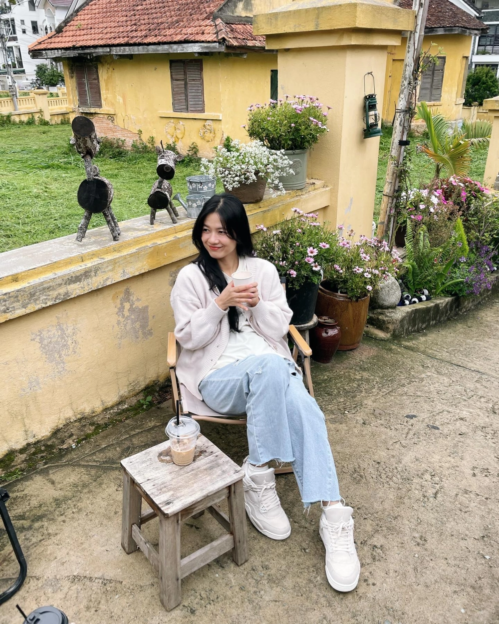 Biểu cảm đầy chiều sâu trong phần diễn tân cổ Kiều Oanh