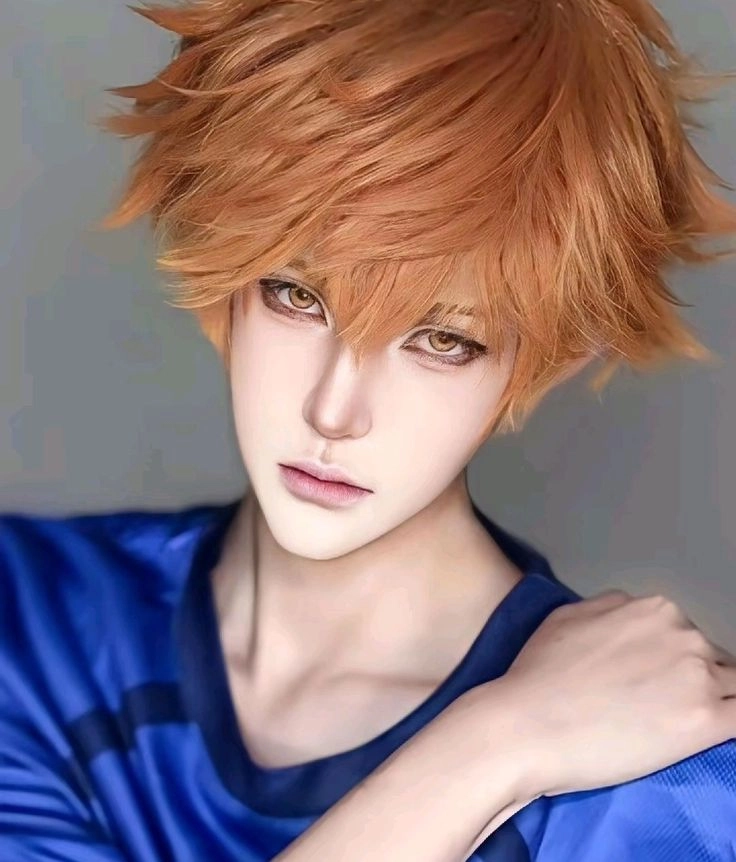 Kunigami cosplay tái hiện khí chất sân cỏ