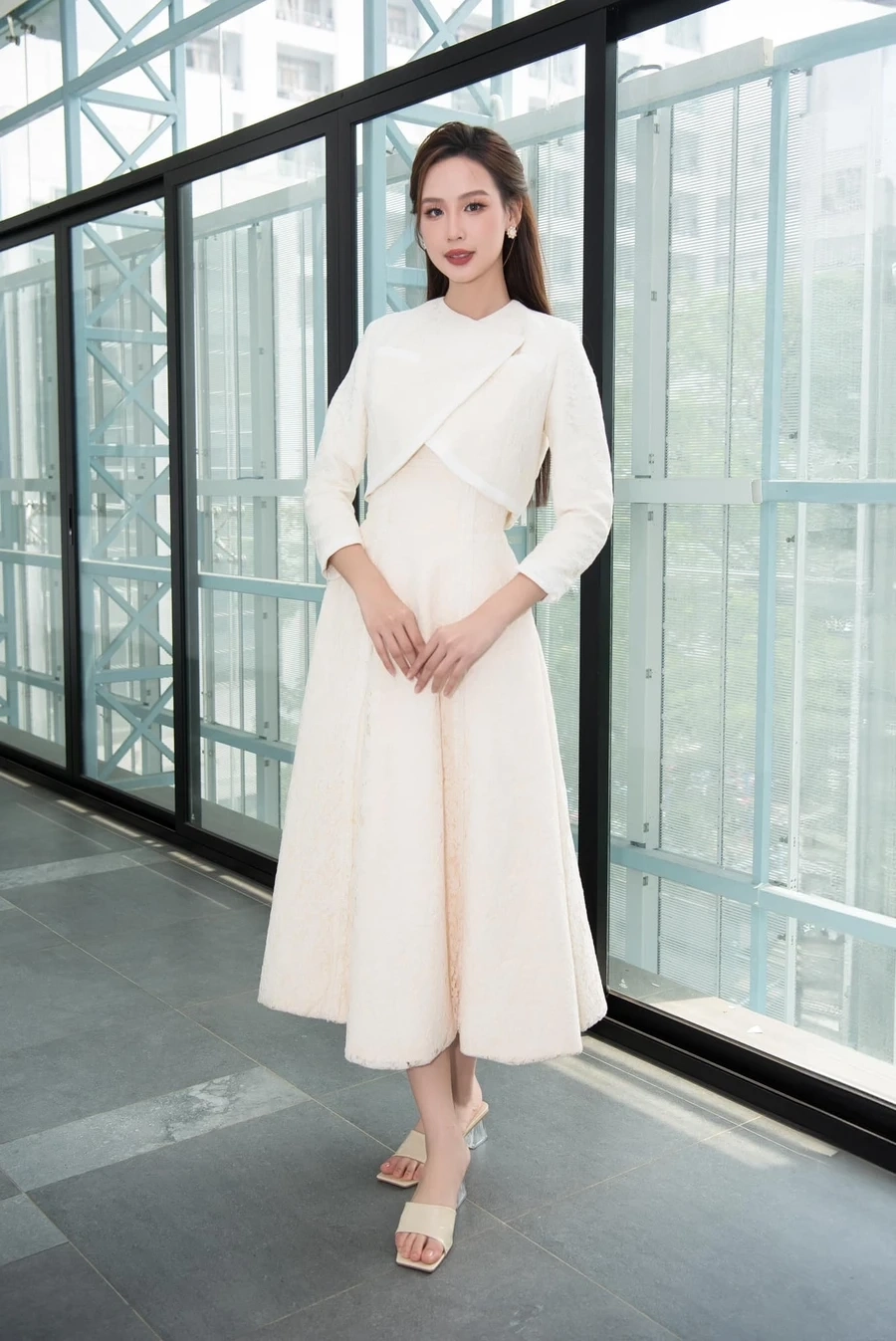 Vóc dáng nổi bật với Lê Nguyễn Bảo Ngọc chiều cao ấn tượng