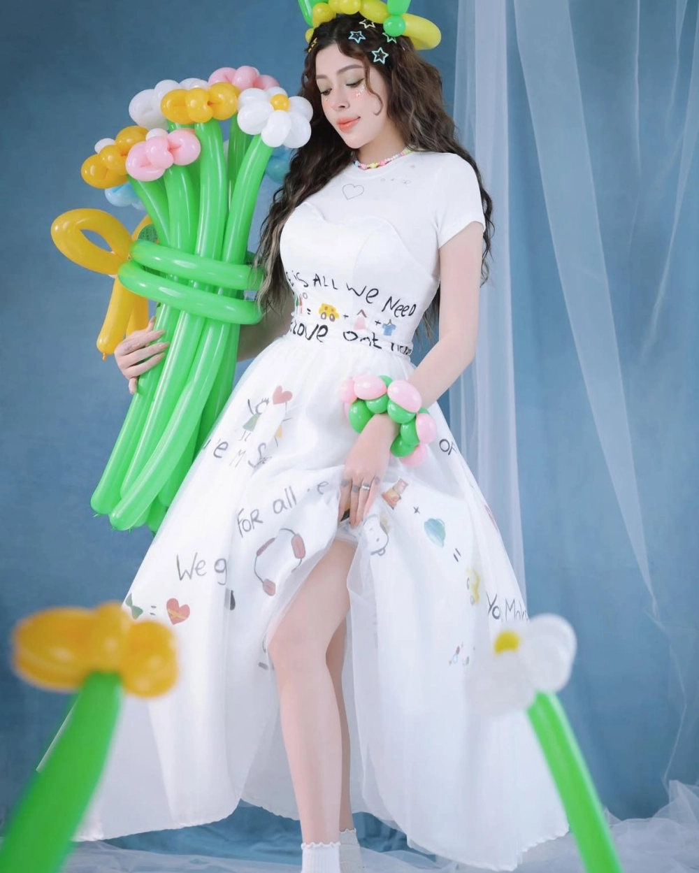 Khoảnh khắc vui nhộn từ kênh Linh Barbie Tv khiến fan thích thú