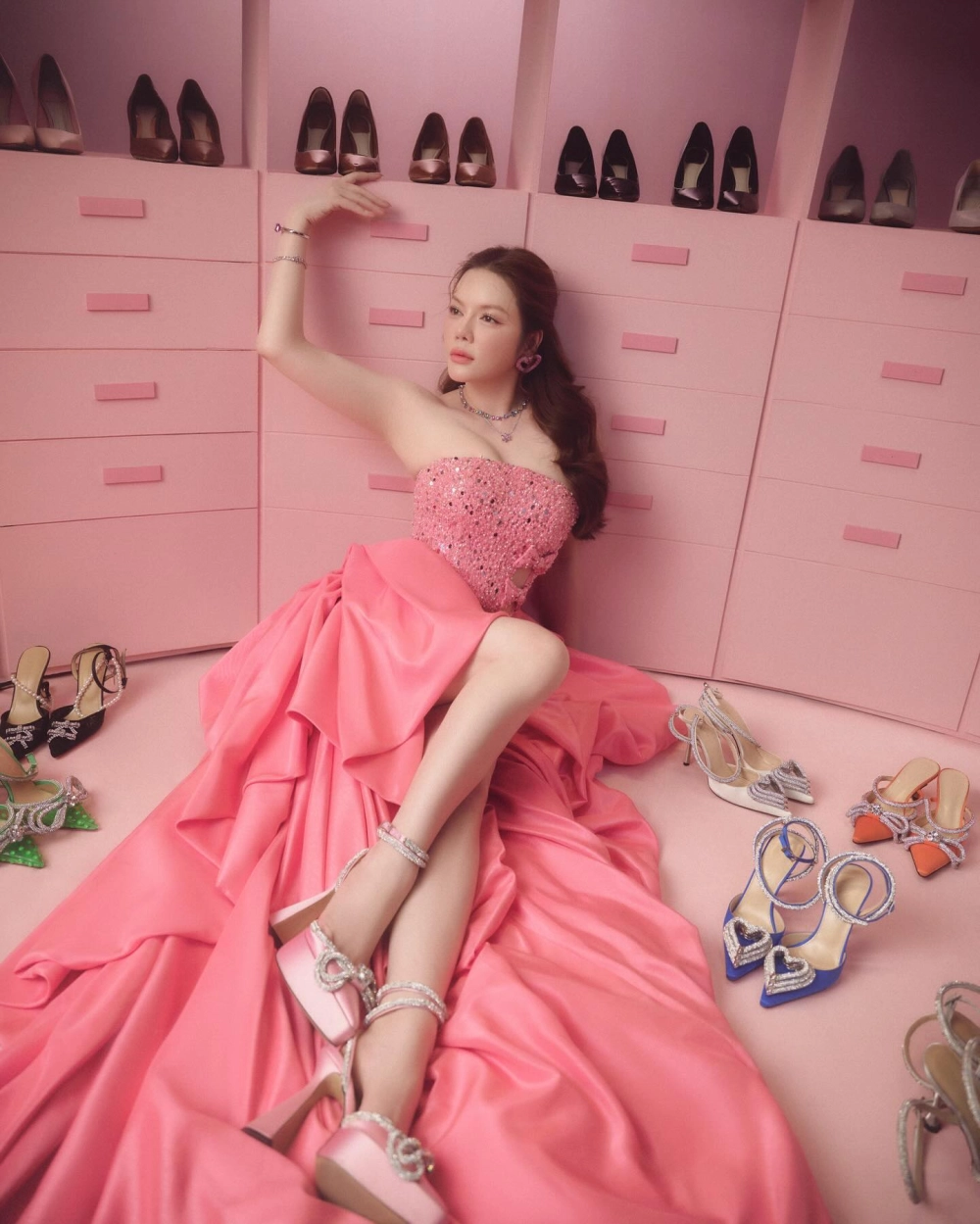 Cảnh hậu trường chứng minh Lý Nhã Kỳ đóng phim chuyên nghiệp