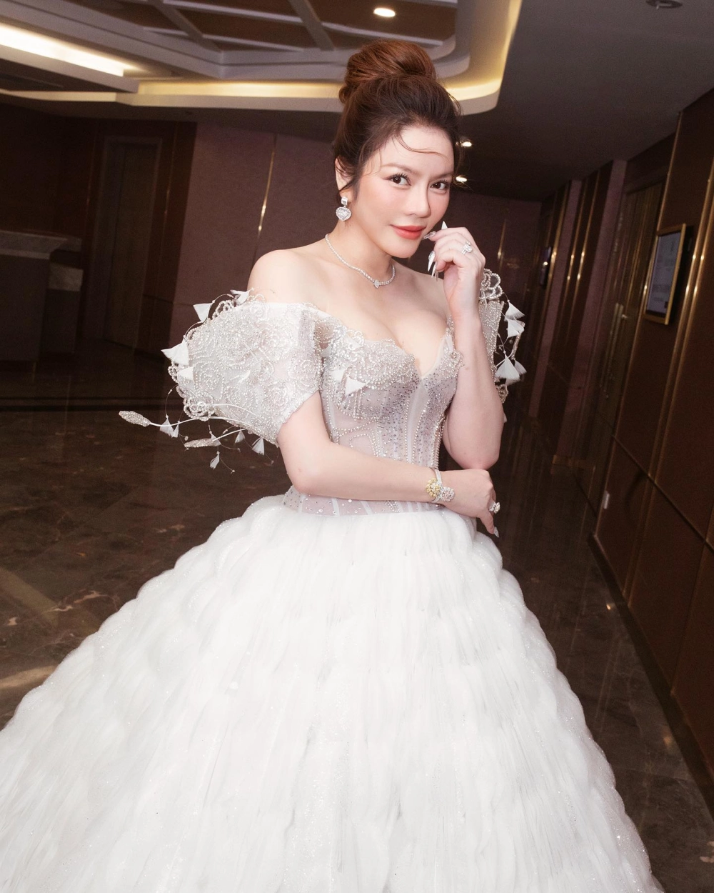 Ảnh nổi bật của Lý Nhã Kỳ trong sự kiện thảm đỏ sang trọng