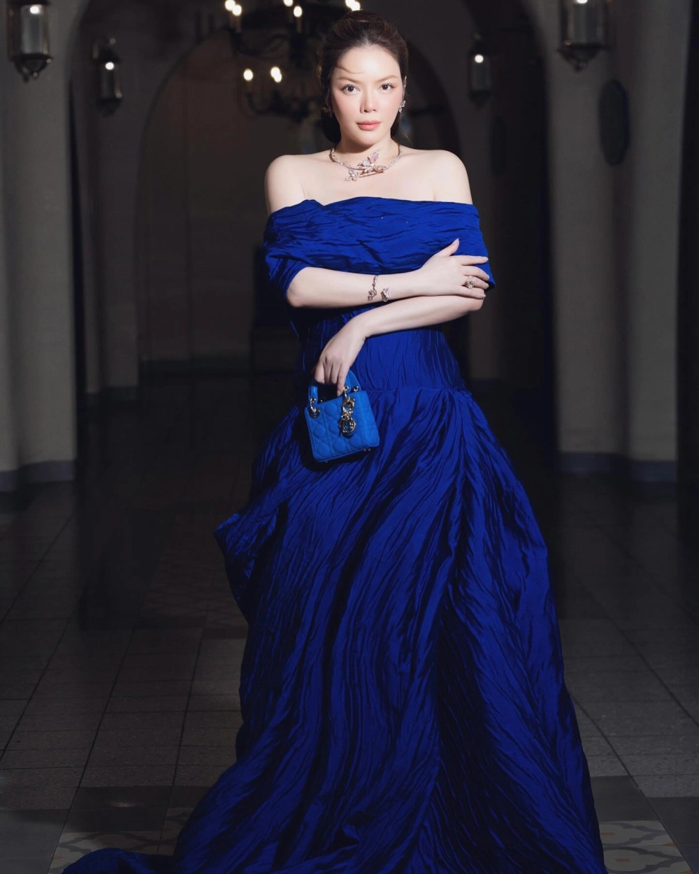 Tạo hình quý tộc khiến nhiều người gọi Lý Nhã Kỳ là công chúa