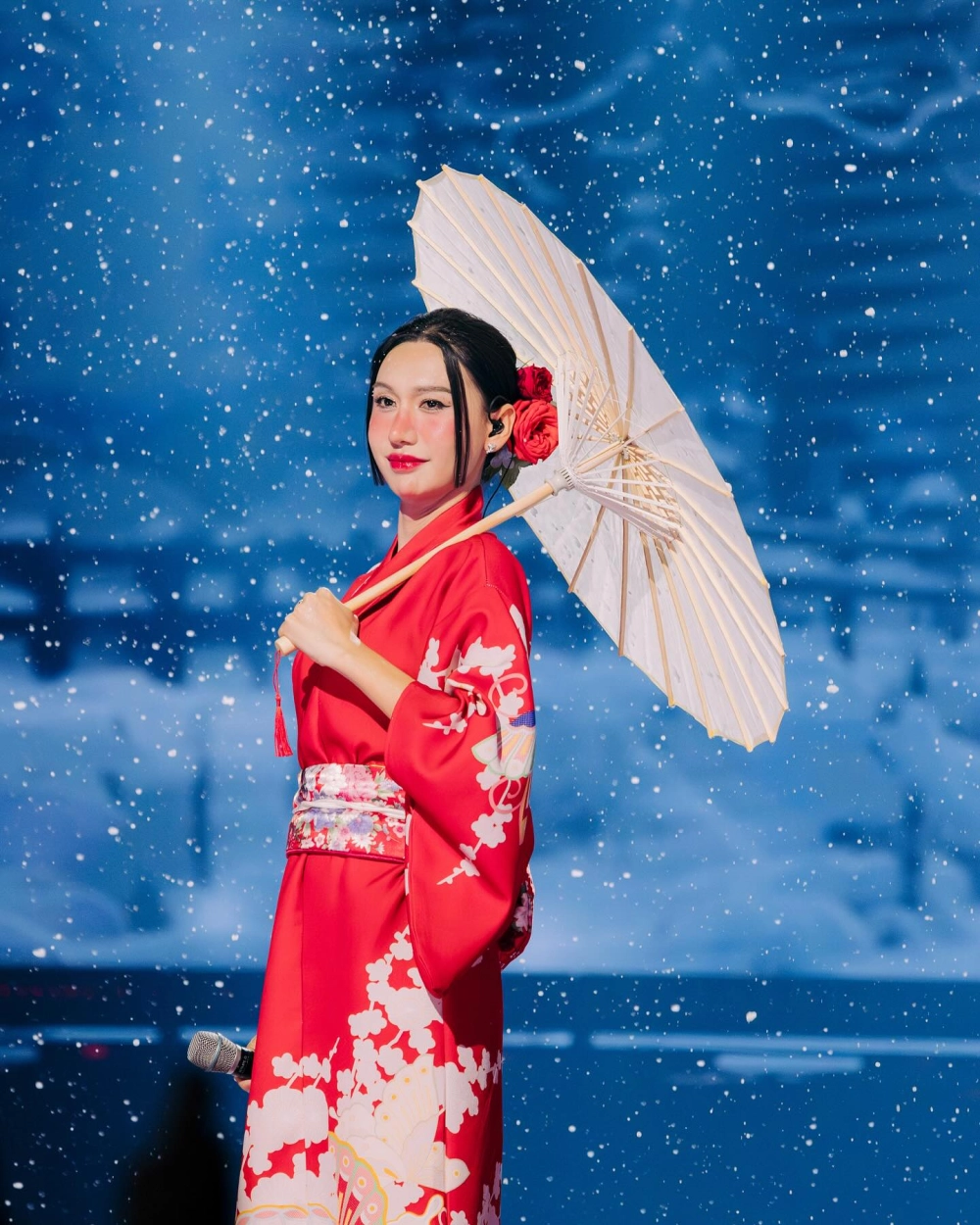 Tấm ảnh gợi nỗi nhớ trong Lynk Lee một thời đã xa