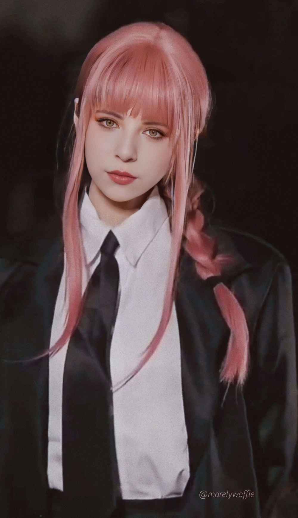 Chainsaw Man cosplay sexy tôn vinh nét gợi cảm độc đáo