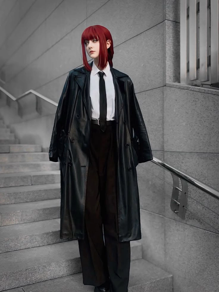 Makima cos tái hiện chân thực khí chất nữ cường