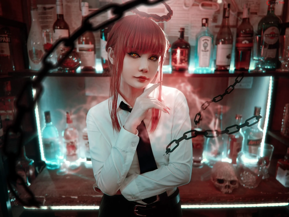 Makima cosplay thần thái quyến rũ gây ấn tượng sâu sắc