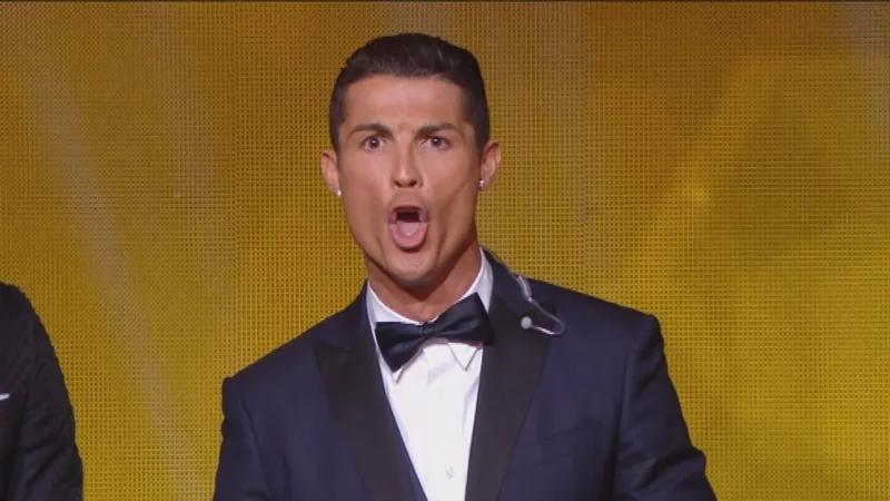  Tổng hợp ảnh meme Ronaldo đang gây bão mạng xã hội 