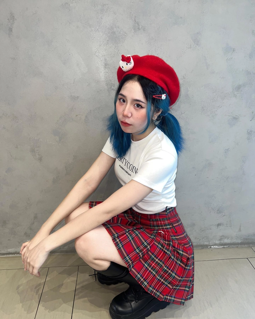 Khoảnh khắc hài hước cùng anh Mèo Simmy trên kênh YouTube.