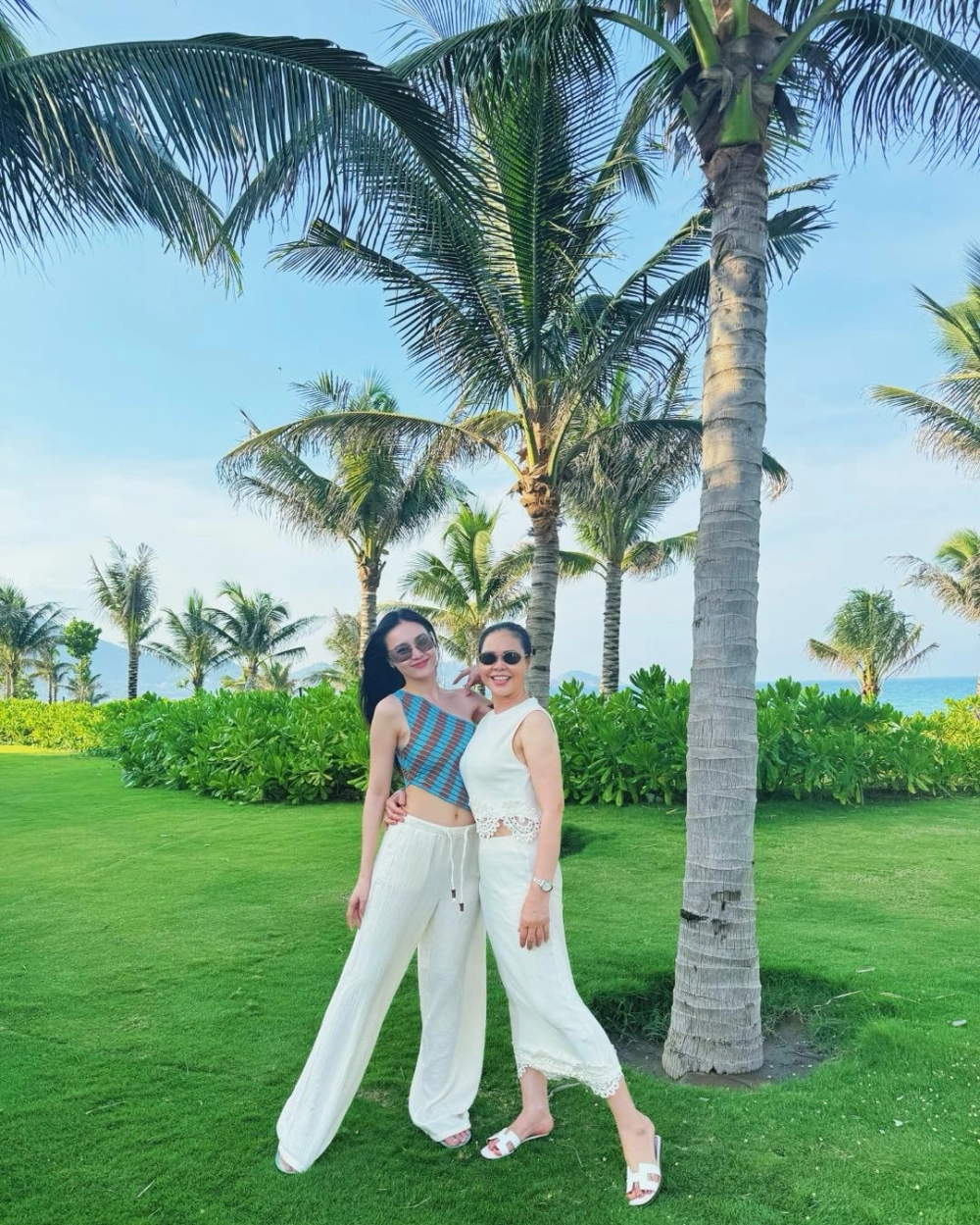 Sắc nét và quyến rũ với hình nền gái xinh cho điện thoại HD