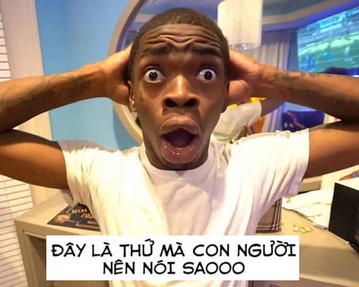 Không thể quên hình ảnh meme thằng da đen ôm đầu