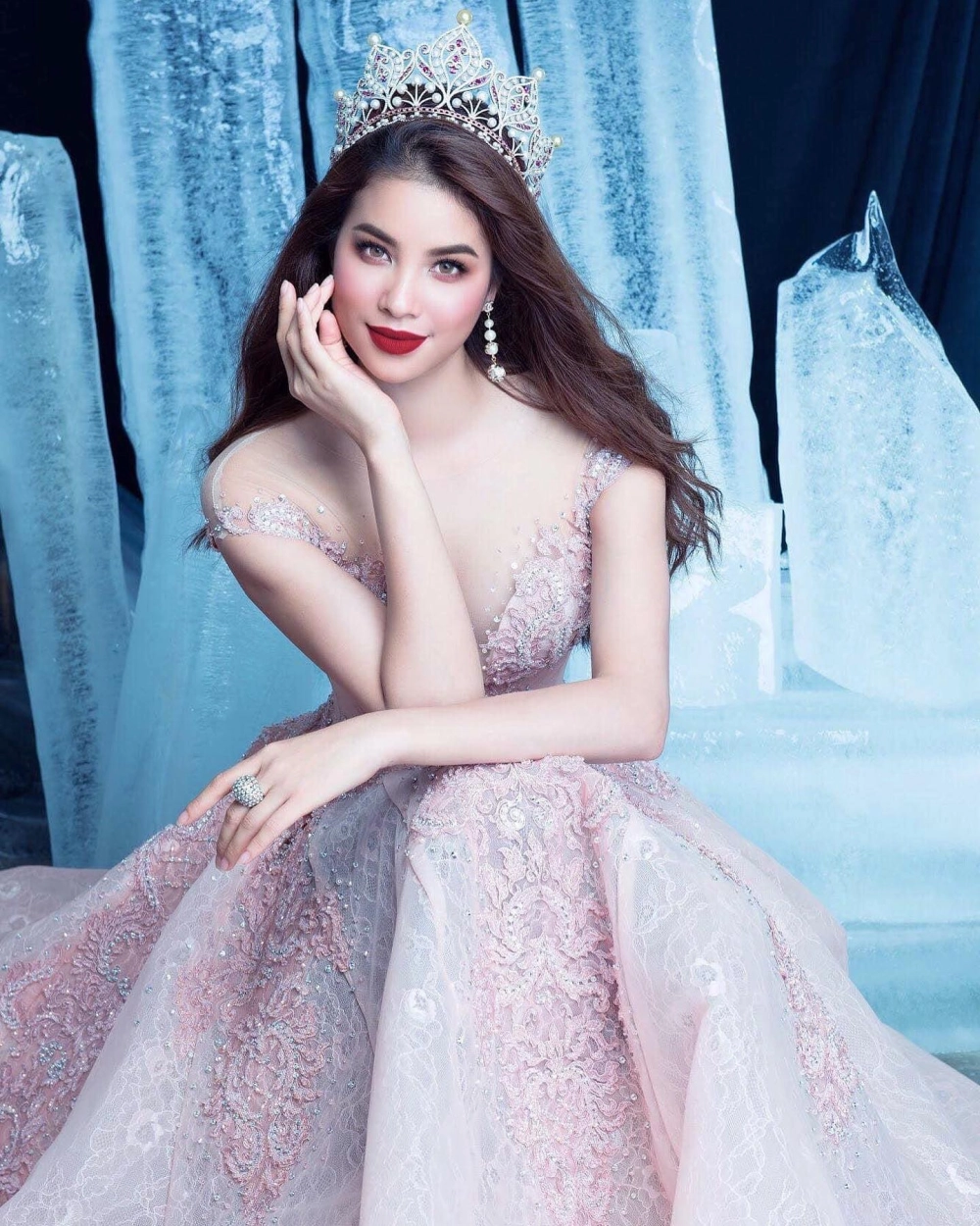 Dịu dàng sâu sắc từ ảnh gái xinh trung tuổi