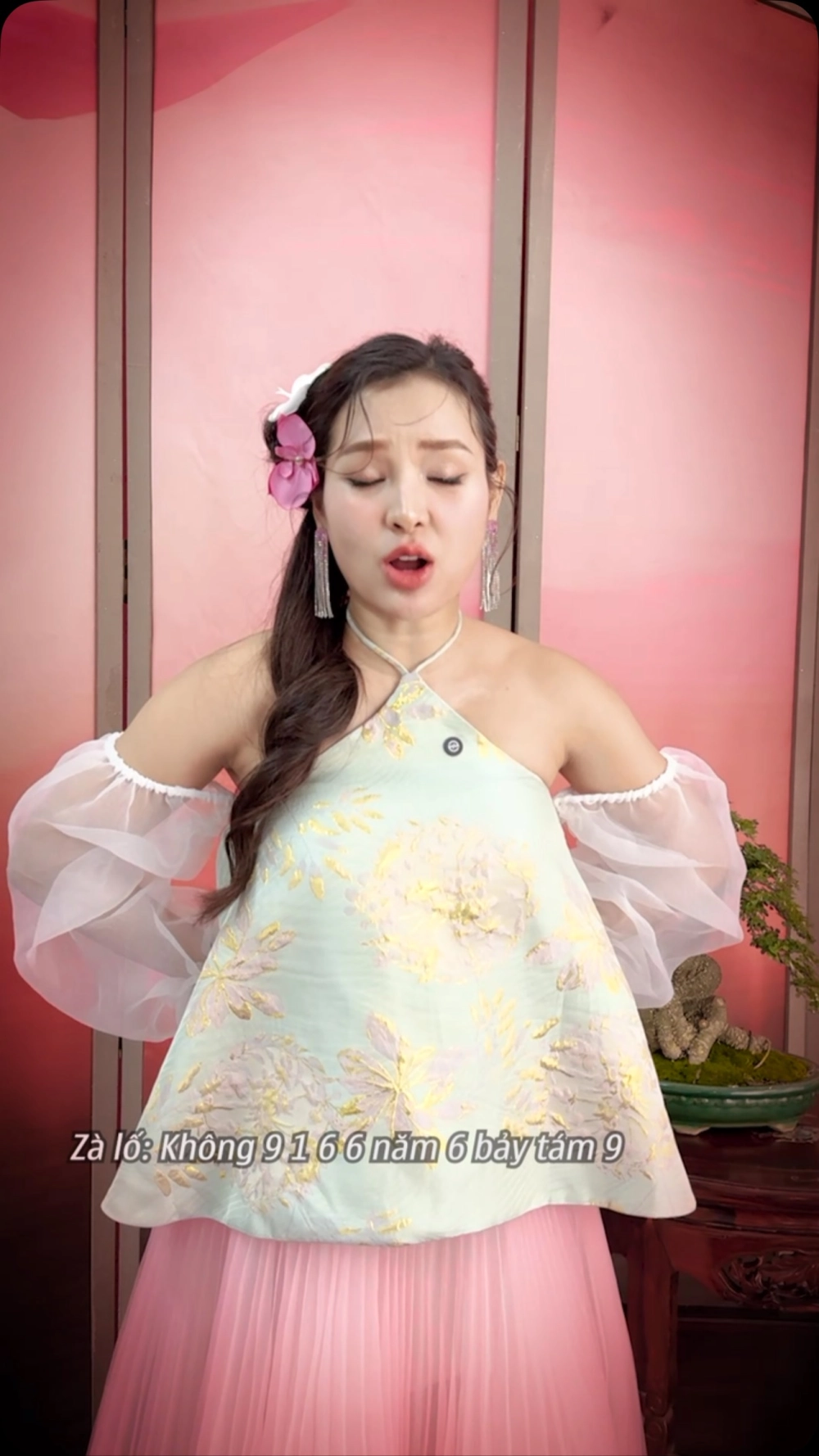 Ảnh thời kỳ Phương Trinh Jolie mang bầu đầy hạnh phúc