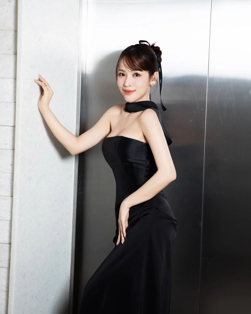 Visual ngọt ngào khi xuất hiện với vai trò Puka hát