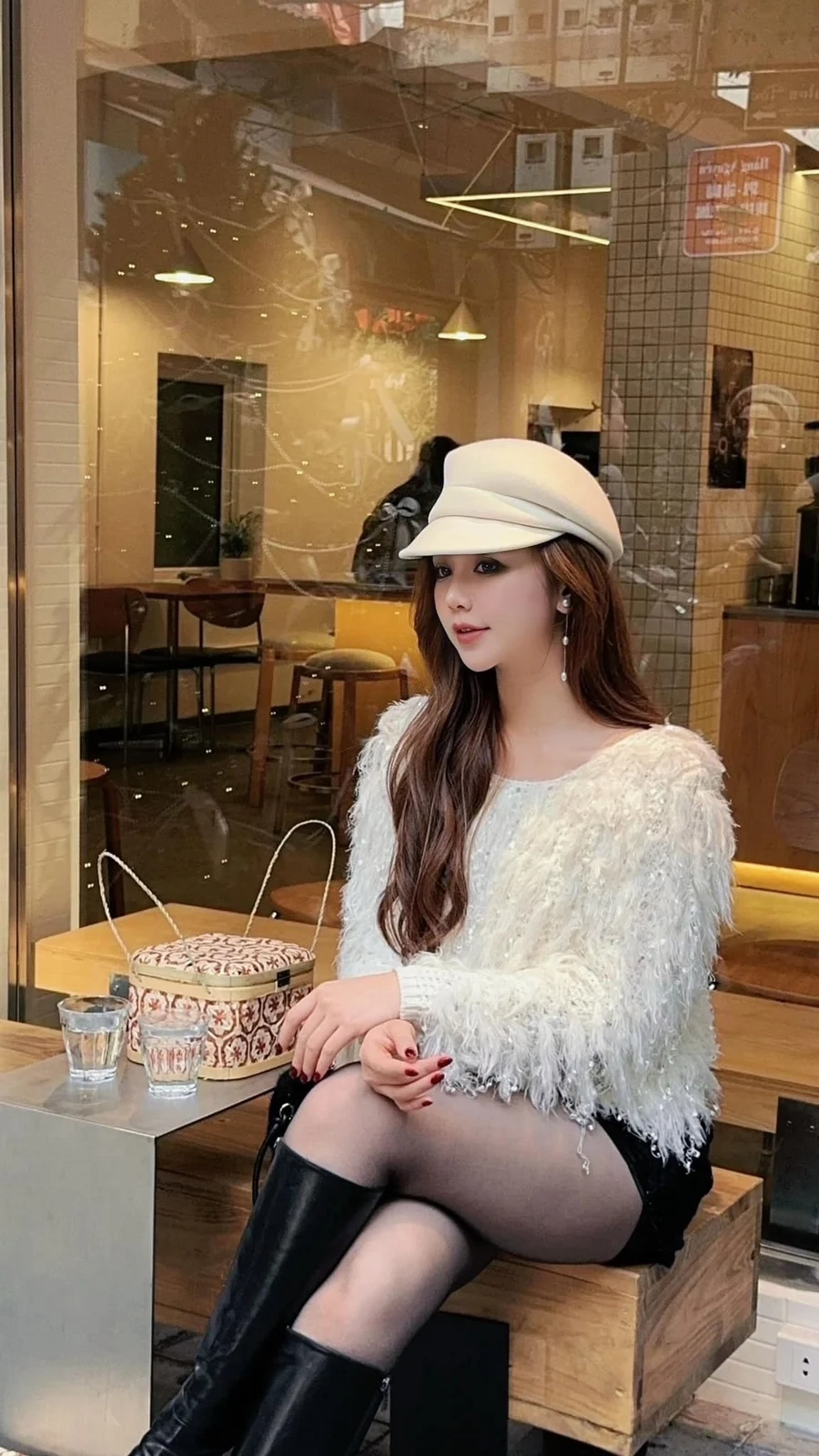 Phong cách thời trang khoe dáng của Quỳnh Kool cao bao nhiêu