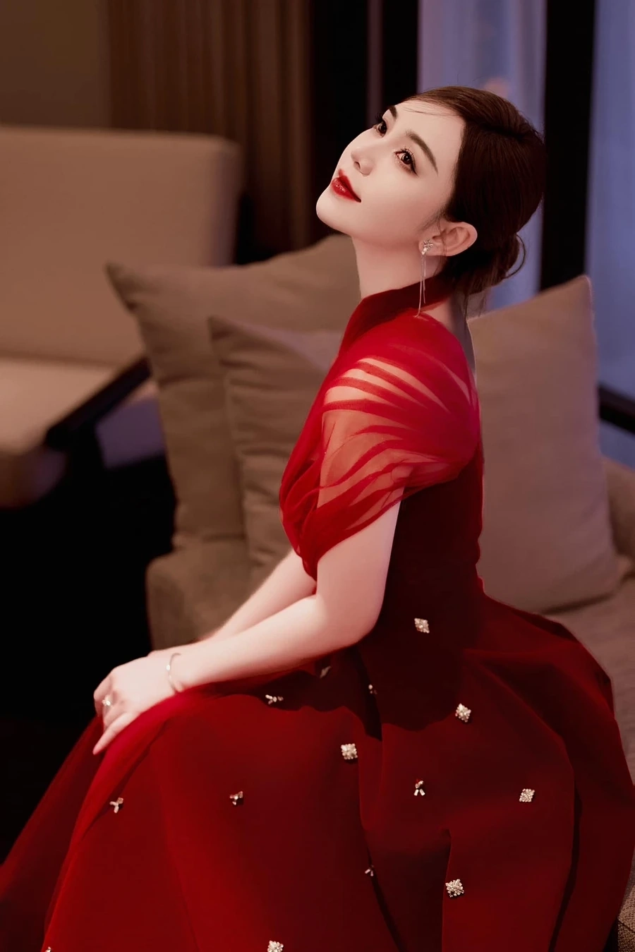 Bộ ảnh tạo hình cho vai diễn trong Quỳnh Kool phim mới