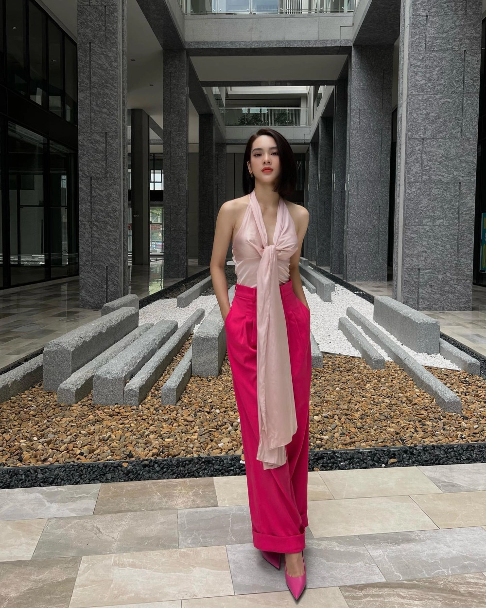 Bức ảnh nghệ thuật từ Quỳnh Lương MV