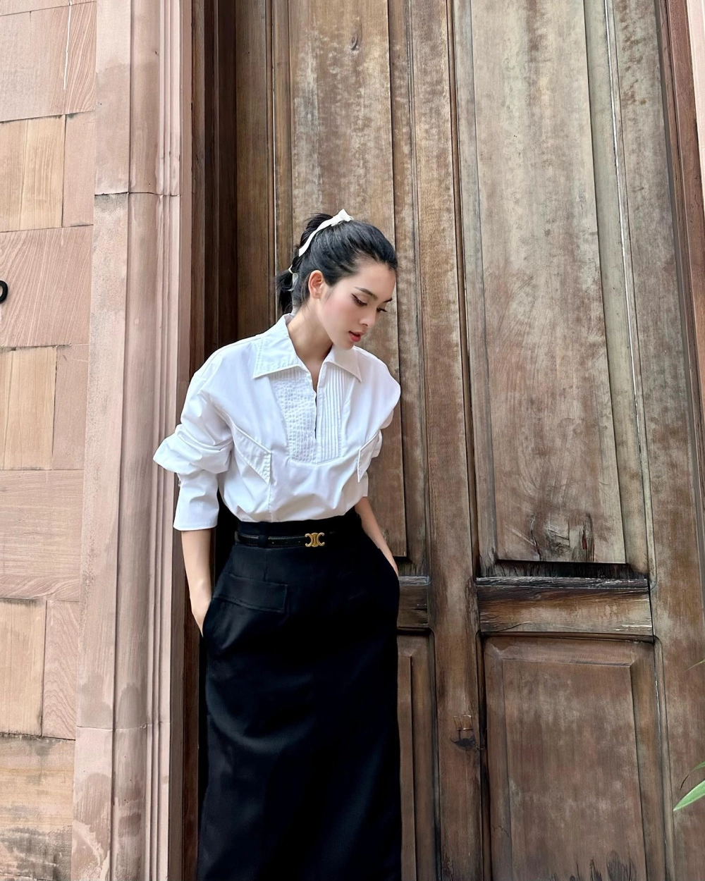 Ảnh chân dung rõ nét giúp nhận ra Quỳnh Lương là ai