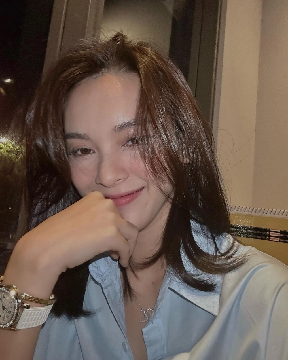 Tạo hình ấn tượng trong vai diễn Quỳnh Lương đóng phim