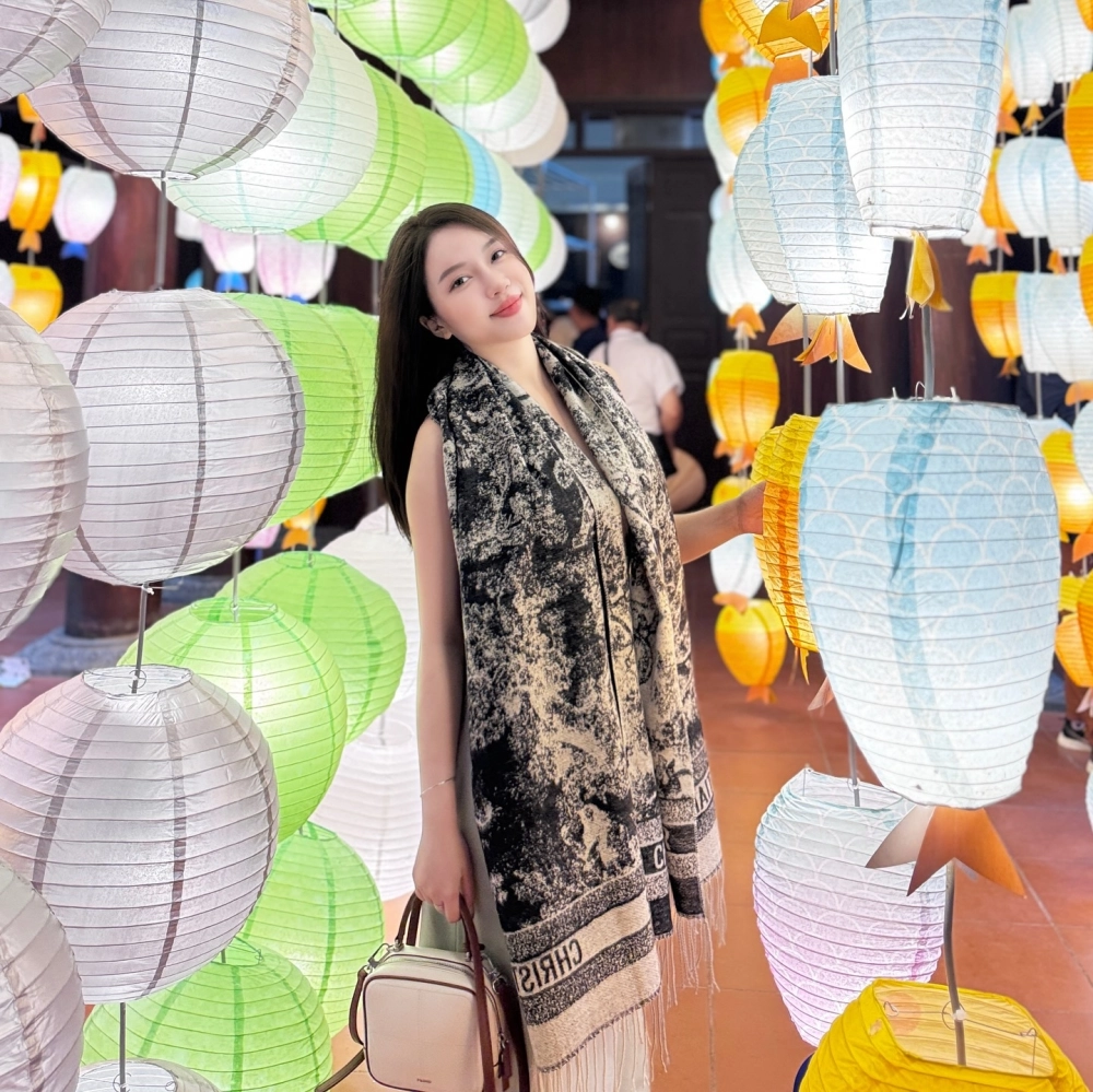 Tạo hình dịu dàng trong bộ ảnh Quỳnh Trang mới nhất