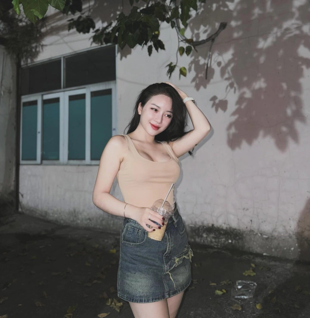 Tổng hợp khoảnh khắc đậm chất quê trong liên khúc Quỳnh Trang