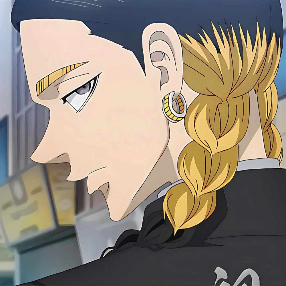 Ran Haitani anime giữ nguyên nét lạnh lùng