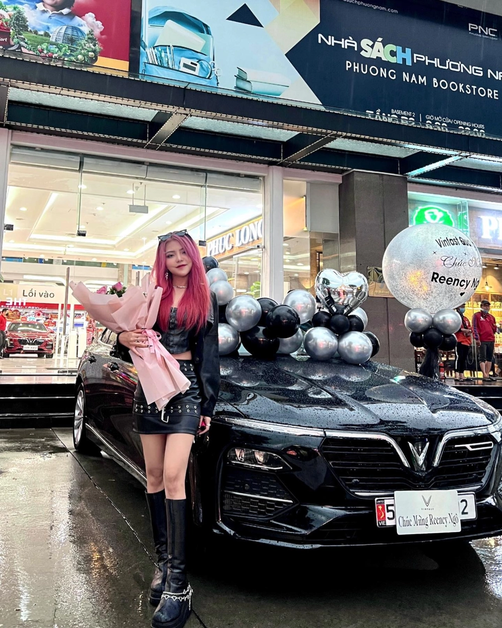 Visual phù hợp cho mục tiểu sử Reency Ngô