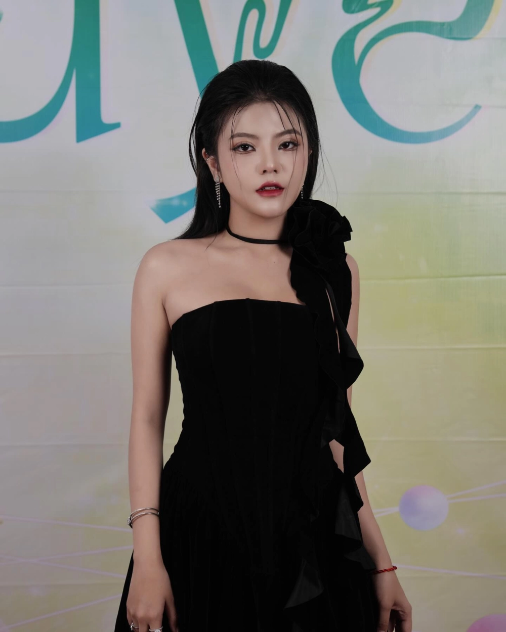 Tổng hợp ảnh Reency Ngô ngọt ngào và sắc sảo