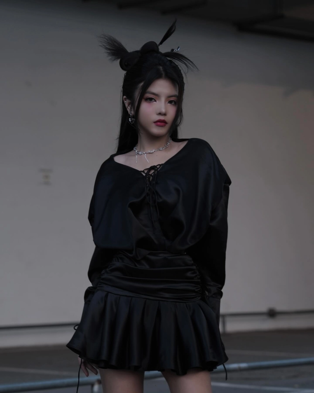 Góc ảnh tình tứ làm dấy lên nghi vấn ai là người yêu của Reency Ngô