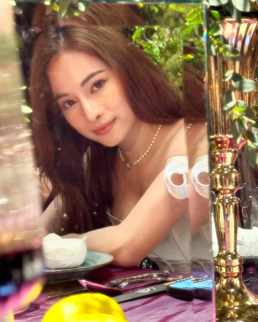 Ảnh chân dung giúp fan đoán tên thật của Sara Lưu