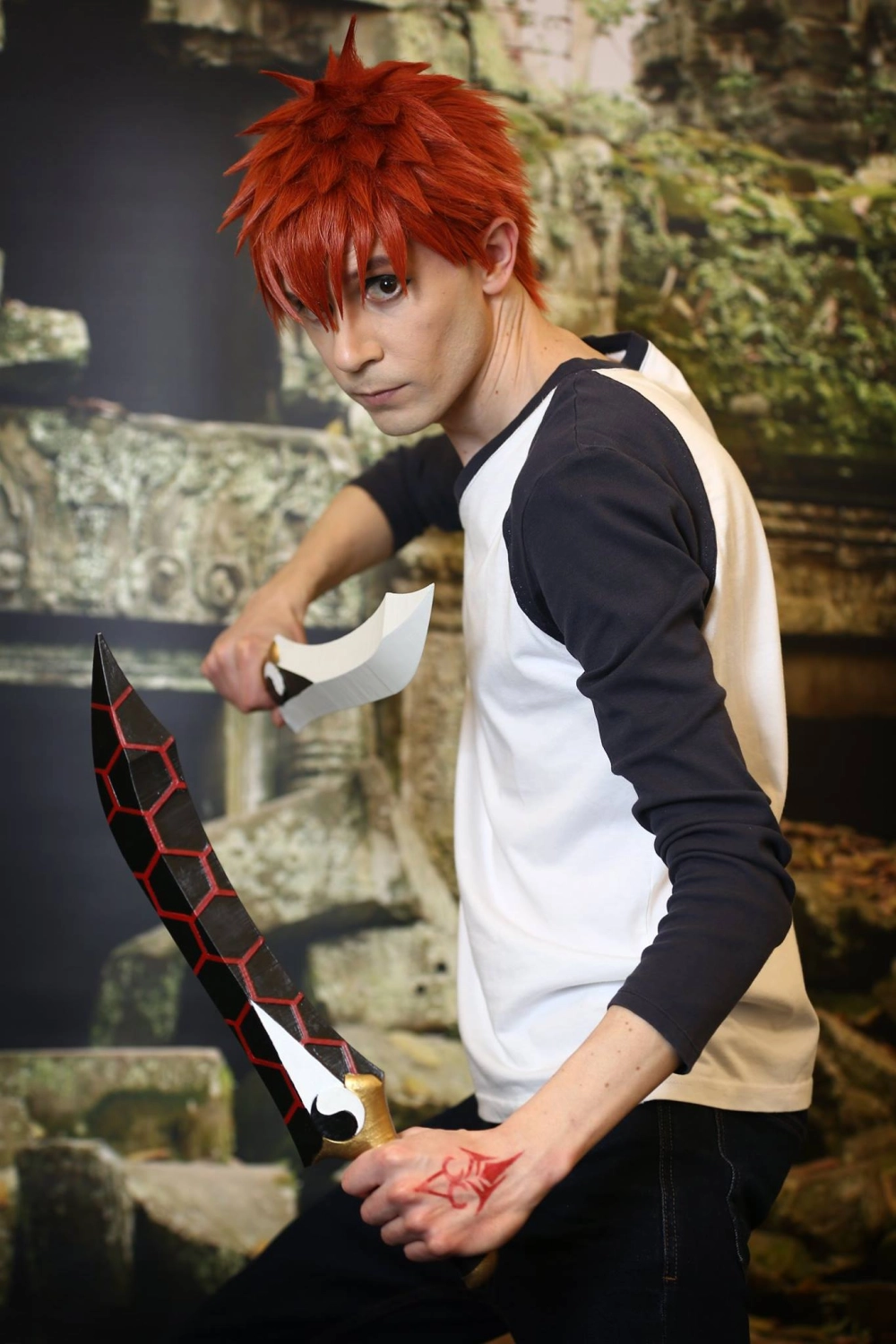 Emiya Shirou cosplay đậm chất chiến binh mang lý tưởng cao cả