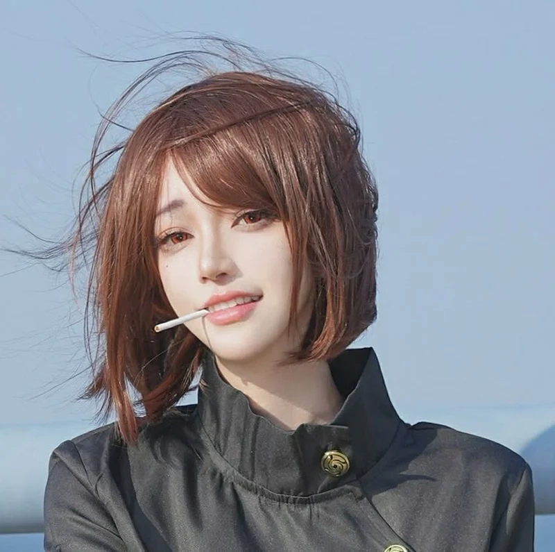 Ieiri Shoko cosplay đẹp sắc lạnh như bước ra đời thực