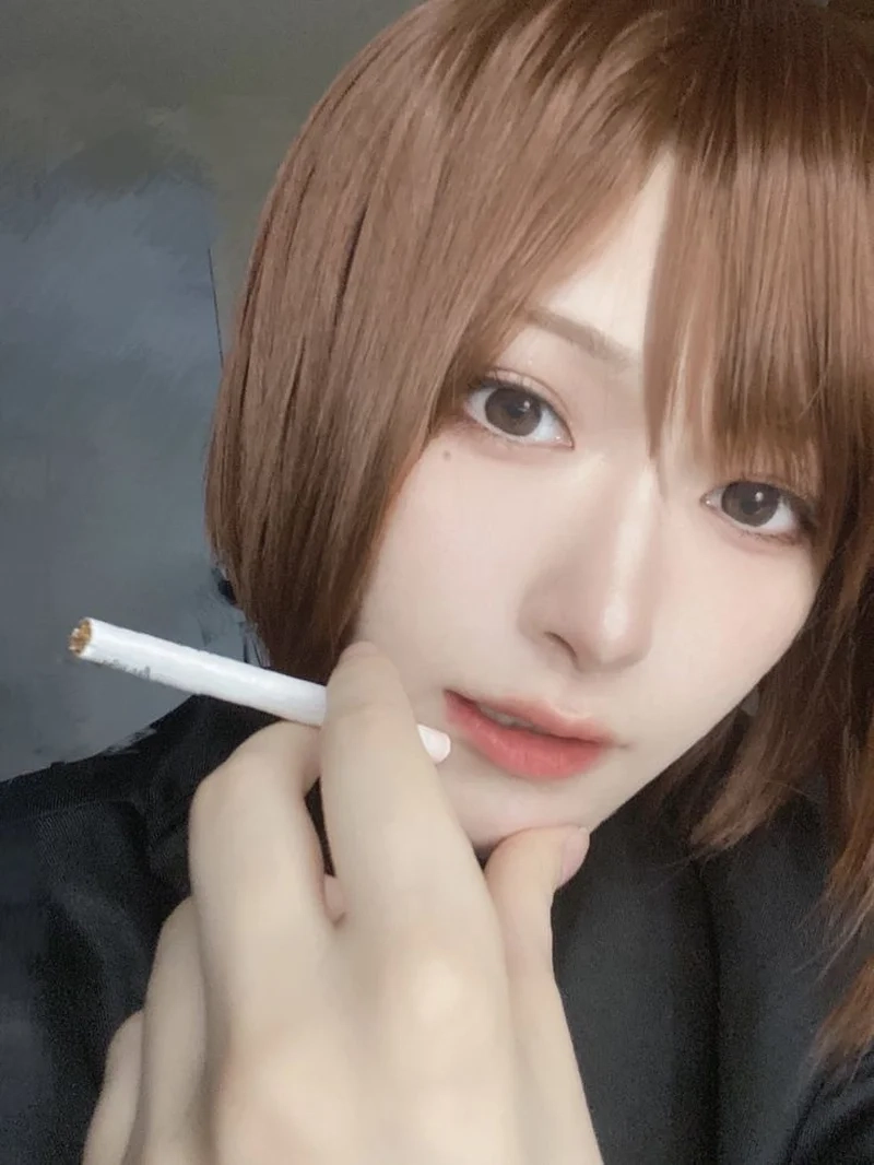 JJK Shoko cosplay tái hiện chuẩn khí chất nguyên tác