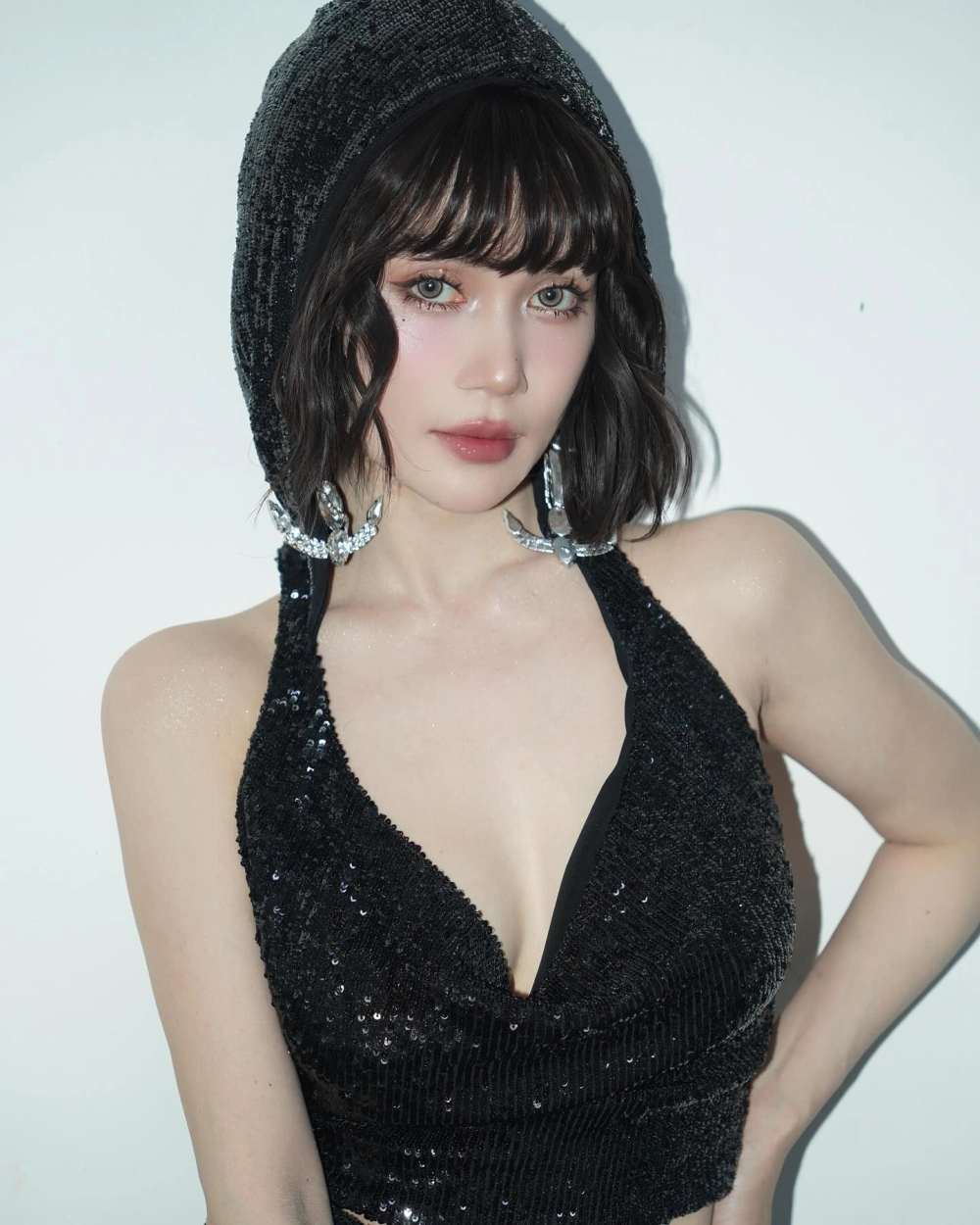 Visual trẻ trung khiến ai cũng tò mò Sĩ Thanh sinh năm bao nhiêu