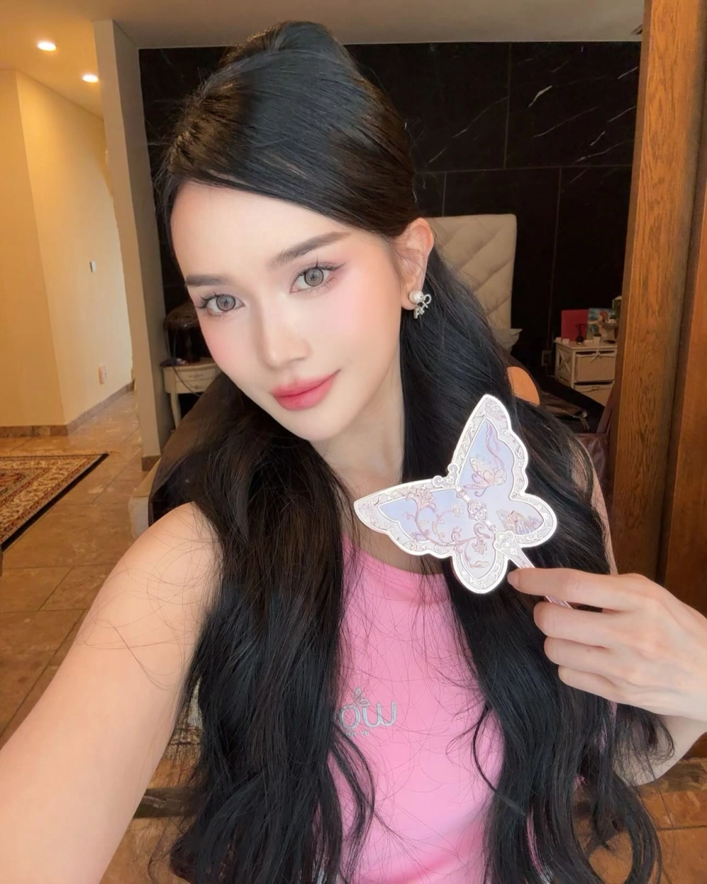 Visual trẻ trung khiến ai cũng tò mò Sĩ Thanh sinh năm bao nhiêu