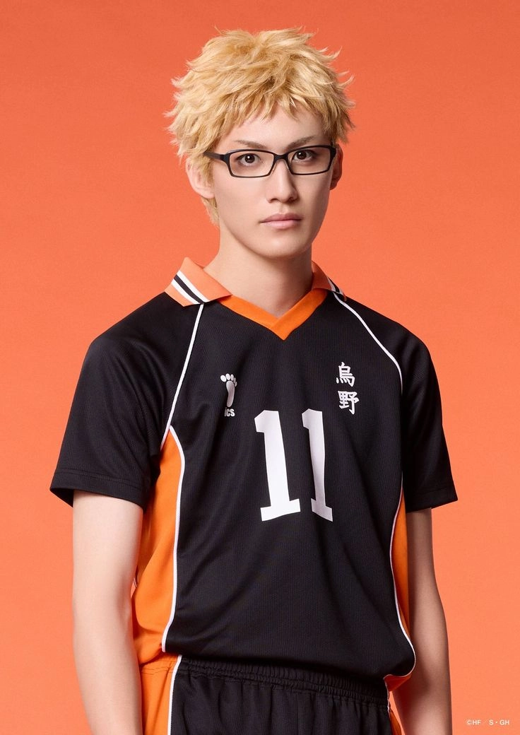 Cosplay Tsukishima thần thái đỉnh cao như bước ra đời