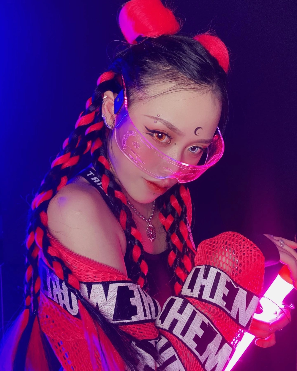 Ảnh check-in khiến fan muốn biết Trà Đặng ở đâu