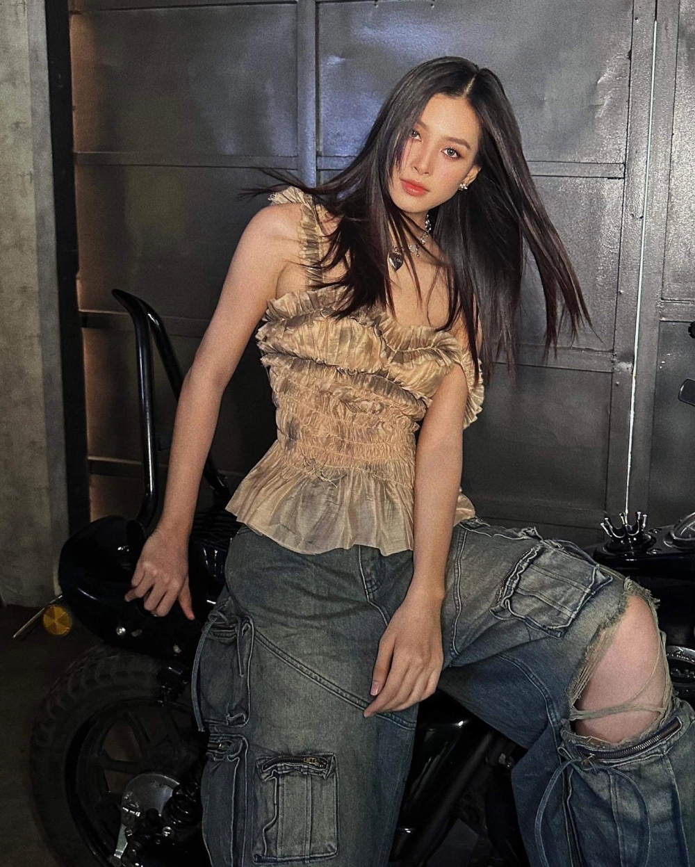 Khoảnh khắc đăng quang đáng nhớ của hoa hậu Trần Tiểu Vy